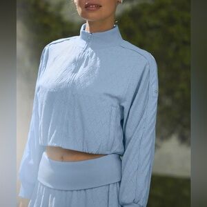 NWOT - Alo Yoga Cropped Doubles Only Full Zip Jacket Seashell Blue size Small